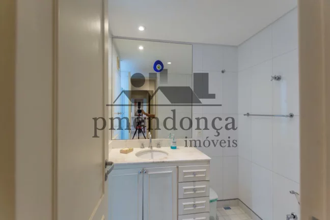 Imagem Apartamento reformado em Perdizes com 137m², 3 quartos (1 suíte) e 2 vagas