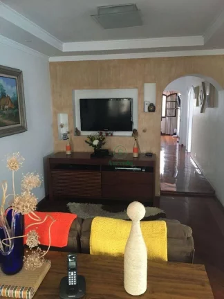 Imagem Casa com 3 dormitórios à venda, 240 m² por R$ 1.850.000,00 - Jardim Guarulhos - Guarulhos/SP