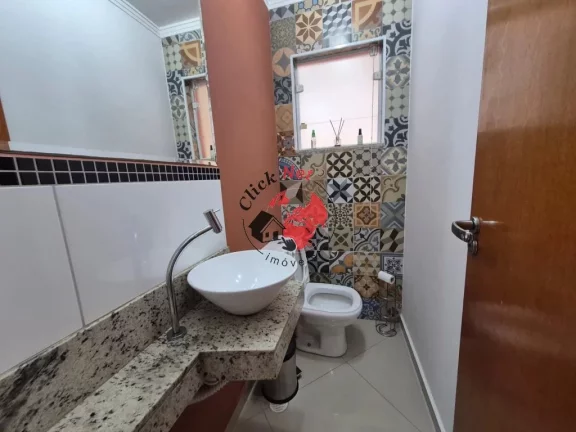 Imagem Lindo sobrado para venda bem localizado no bairro de Nova Petrópolis, com 3 suítes, 6 vagas, 162,90m².