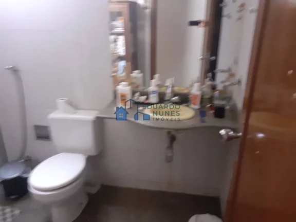 Imagem Casa em ótima localização no Carmo!