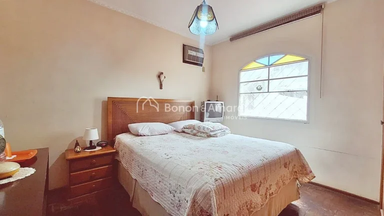Imagem Casa a venda na Vila Nogueira em Campinas!!

Local próximo a lagoa do Taquaral, praça Arautos da P...