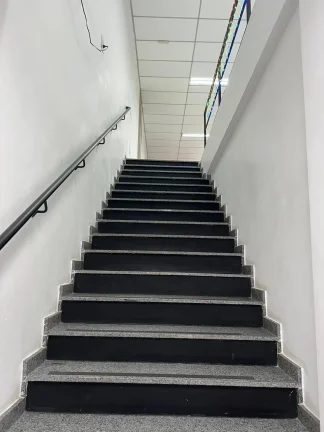 Imagem Prédio Comercial há 300 metros da Estação Carrão