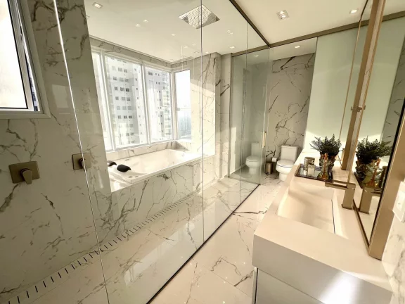 Imagem Apartamento com 4 dormitórios à venda sendo 4 suítes, 313.0 m² por - R$ 28.000.000,00 - Centro - Bal. Camboriú/SC