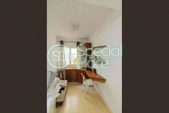Imagem Moema Pássaros - Ótima localização Apartamento com bastante luz natural, dormitórios e cozinha ...