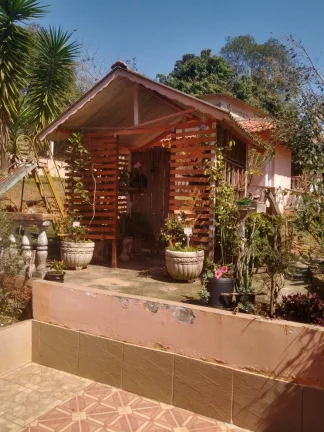 Imagem Chácara de Luxo à Venda em Alumínio-SP, Bairro Oncinha: 4 Quartos, 2 Suítes, 600m² de Área