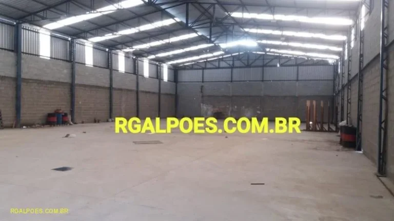 Imagem Galpão para Locação em DUQUE DE CAXIAS, Capivari, 2 banheiros