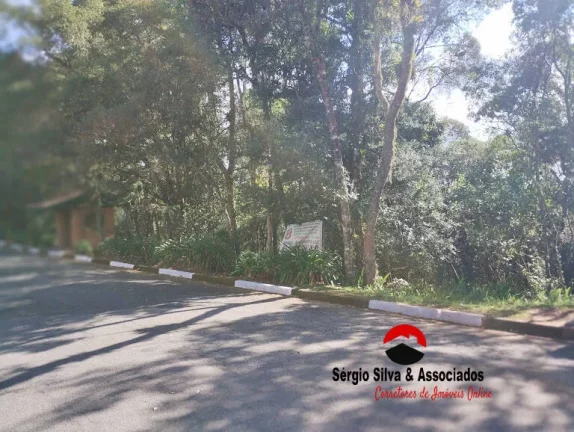 Imagem Terreno a Venda Localizado no Alto do Capivari em Campos do Jordão - SP.