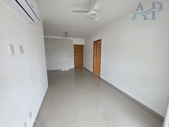 Imagem Apartamento para Venda em Praia Grande no Canto do Forte.