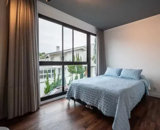 Imagem Casa moderna com 3 dormitórios sendo 1 suíte e 2 demi e 2 vagas, Ariribá - Balneário Camboriú/SC