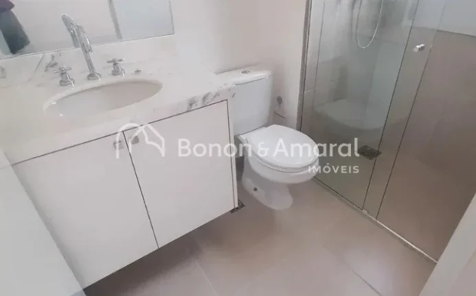 Imagem Aconchegante casa para venda em Sousas, com 200 m² de área construída. A residência possui livin...