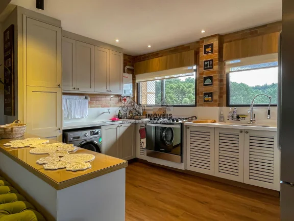 Imagem Apartamento em Campos do Jordão com Vista para a Pedra do Baú