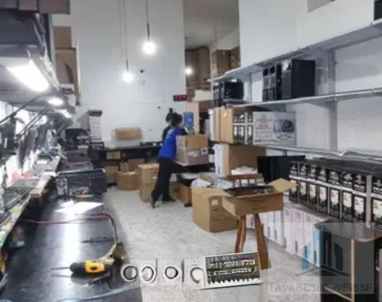 Imagem Oportunidade Incrível! Galpão/Depósito/Armazém à Venda na República por R$570.000!
