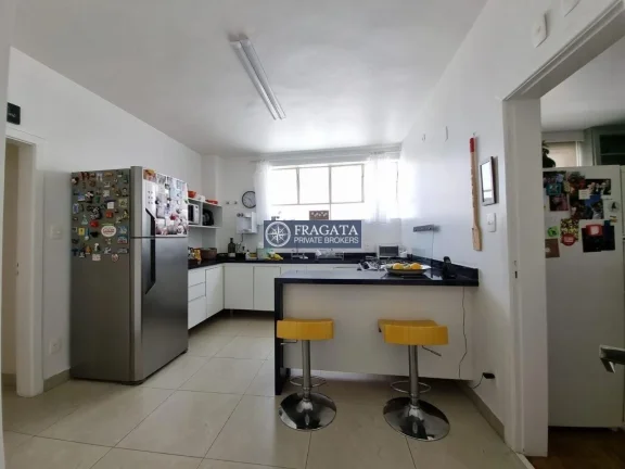 Imagem Apartamento Jardim Paulista Reformado - 230M², 3 Dorms, 1 Suíte, 2 Vagas Determinadas, Varanda, Armários Embutidos, Despensa, Split.