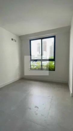 Imagem Vendo Apartamento Duplex, com 120 m², 03 Quartos (Sendo todos suítes), 02 vagas de garagem.