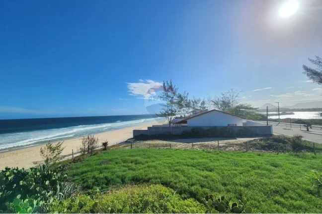Imagem Casa 4 quartos, 4 suítes, 283 m de areá útil, pé na areia