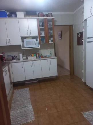 Imagem VENDO LINDO SOBRADO COM 03 DORMITÓRIOS NA VILA MARARI!