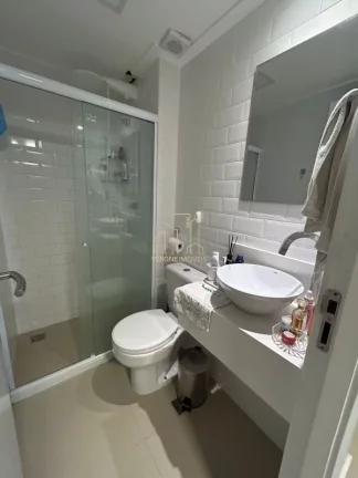 Imagem Apartamento Reformado com 2 quartos e 4 Vagas de garagem à Venda no Imbuí ? Salvador