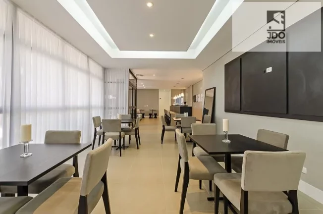 Imagem Apartamento a Venda no bairro Santo Inácio - Curitiba, PR
