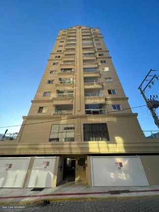 Alto Padrão para Venda em Itapema, meia praia, 3 dormitórios, 1 suíte, 2 banheiros, 2 vagas