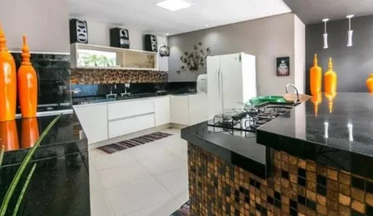 Imagem IMÓVEL RESIDENCIAL COM 674M² DE ÁREA CONSTRUÍDA E TERRENO COM 688M² - 5 QUARTOS ? 6 VAGAS - NO CONDOMINIO RESIDENCIAL VILLAGIO IPANEMA, RIO CLARO/SP. IMÓVEL AVALIADO EM R$ 5.554.465,43 1ª PRAÇA ÁS 14;30: 22/01/2026 - VALOR INICIAL DE VENDA: R$ 5.554.465