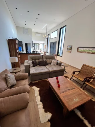 Imagem Belissima casa a venda no Condomínio Riviera de Santa Cristina XIII - Paranapanema.