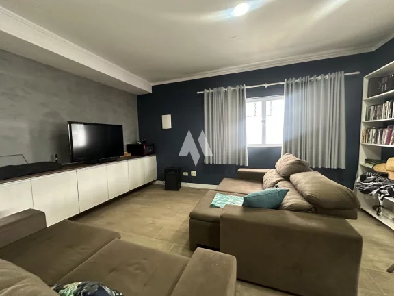 Imagem Casa alta à venda no bairro da Aparecida