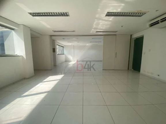Imagem Salas comerciais unificadas com o total de 160m² para locação no Alto da Boa Vista/Santo Amaro.