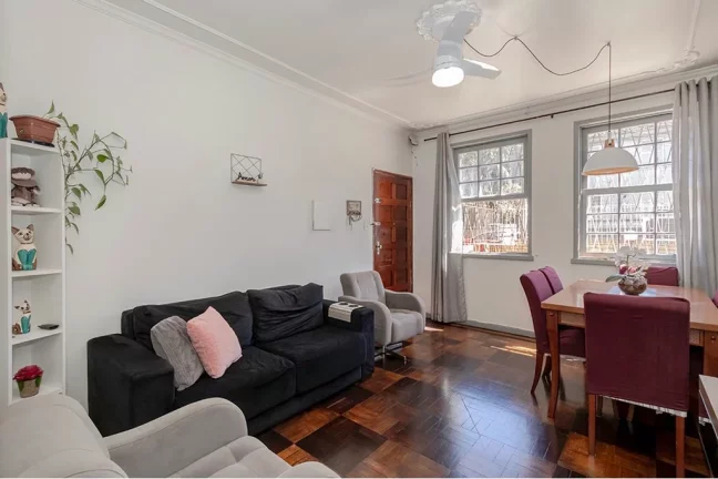 Imagem Apartamento à venda no bairro Passo da Areia - Porto Alegre/RS