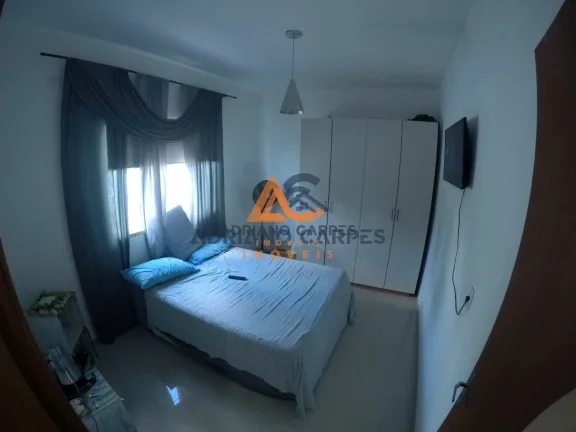 Imagem Casa de esquina com 2 dormitórios, sendo 1 suíte, em Balneário Piçarras Adriano Carpes Imóveis vende