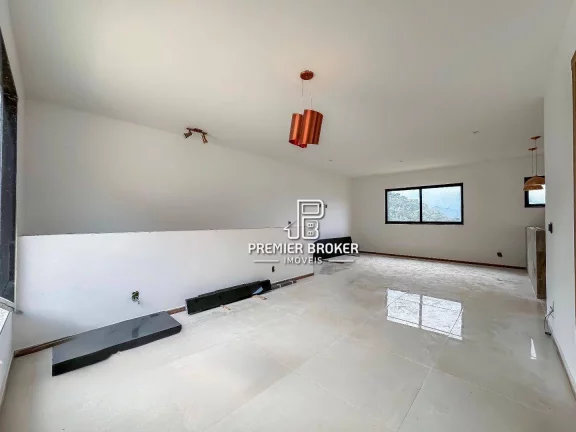 Imagem Casa à venda, 130 m² por R$ 690.000,00 - Albuquerque - Teresópolis/RJ