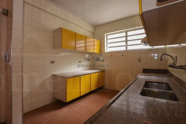 Imagem Apartamento em Higienópolis com 3 quartos e 2 vagas, 193m2.