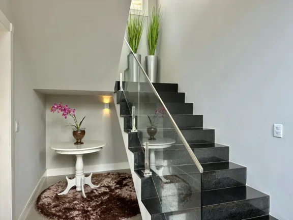 Imagem Casa em Condominio 5 Dormitórios - Bairro xangri-la
