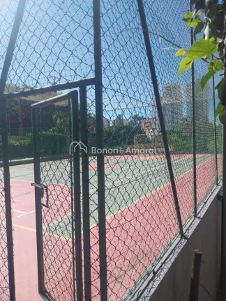 Imagem Localização excelente, próximo a mercados, farmácias, postos de gasolina e diversos comércios, ...