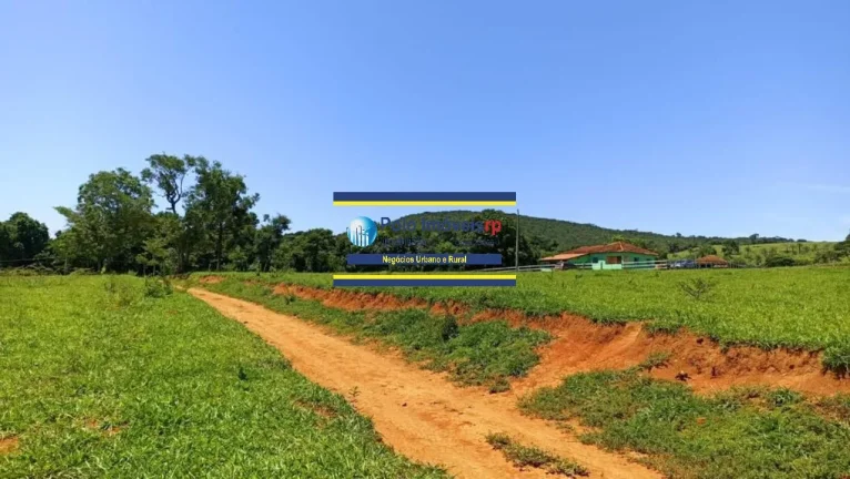 Imagem Sítio 10,8 alqueires a venda de frente ao Lago de Furnas, possui estrutura, Guapé - Minas Gerais - analisa parte em permuta.
