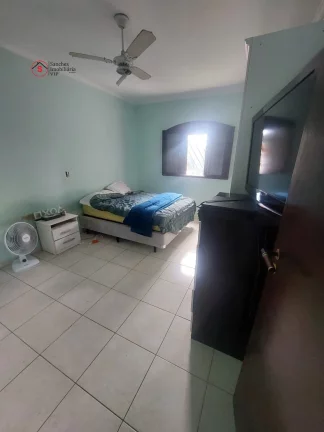 Imagem Sobrado a venda na Vila Zelina, a 9 minutos a p?(C) do Metrô Vila Prudente. 3 dormitórios, 1 com closet, 2 vagas de garagem cobertas, portão automático.