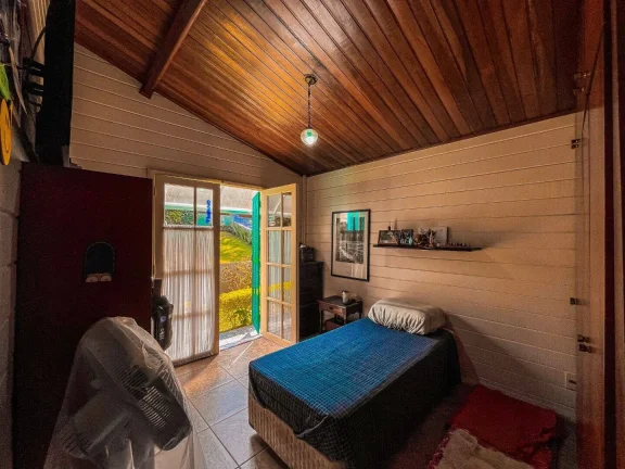 Imagem Casa com 3 dormitórios à venda, 270 m² por R$ 1.200.000,00 - Algarve - Cotia/SP