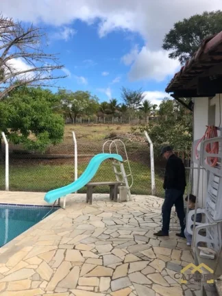 Imagem Chácara à Venda em Cabreúva-SP com 3 dormitórios, piscina e ampla área verde