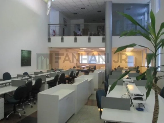Imagem Casa comercial para locação em São Paulo-SP, bairro Jardim América: 10 salas, 6 banheiros, 25 vagas, 1.500,00 m²!