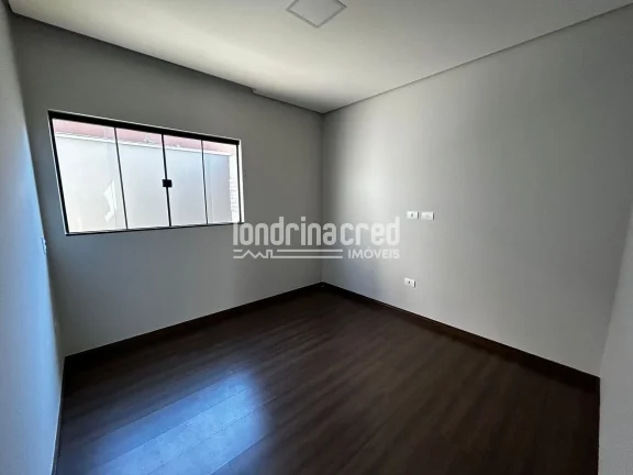 Imagem Casa Térrea Moderna no Condomínio Morada das Flores em Cambé com 3 Dormitórios, Suíte, Segurança 24h e Ótima Localização