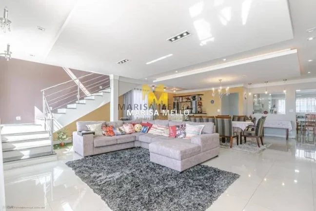 Imagem Triplex à venda no bairro Planta Araçatuba em Piraquara!!!