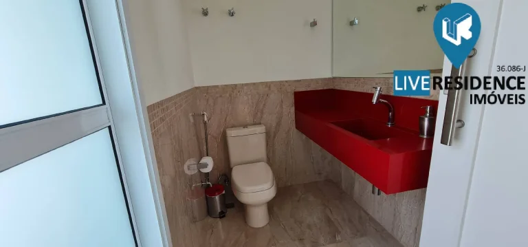 Imagem Casa Térrea, Alto Padrão, 4 Suítes e Piscina no Parque da Fazenda