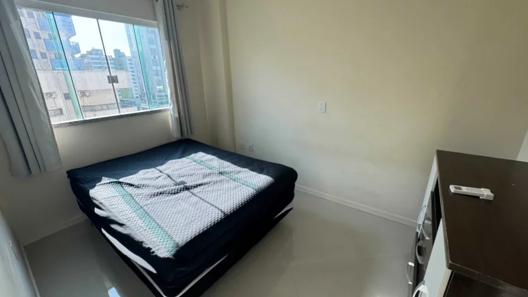 Imagem Apartamento com 3 dormitórios sendo 2 suítes e 1 vaga de garagem em Itapema/SC