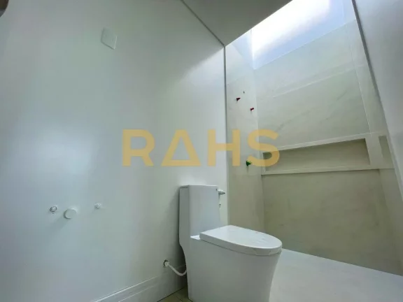 Imagem Excelente sobrado geminado novo localizado no bairro Santo Antônio em Joinville, bem próximo a Cas...