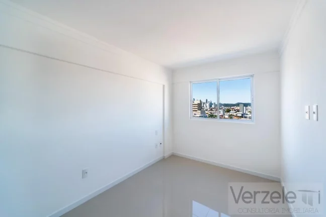 Imagem Apartamento 2 dormitórios para Venda em Balneário Camboriú / SC no bairro Estados