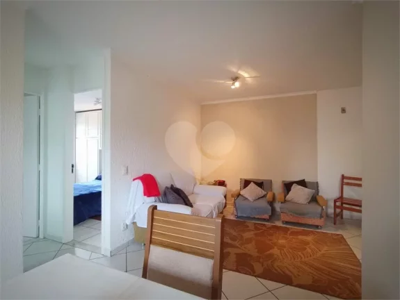 Imagem Apartamento à venda com 2 quartos no condomínio George v, São Paulo - SP