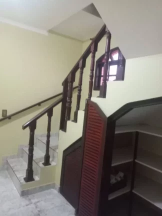 Imagem Sobrado com 3 dormitórios para alugar, 243 m² por R$ 2.500,00/mês - Parque Marajoara - Santo André/SP