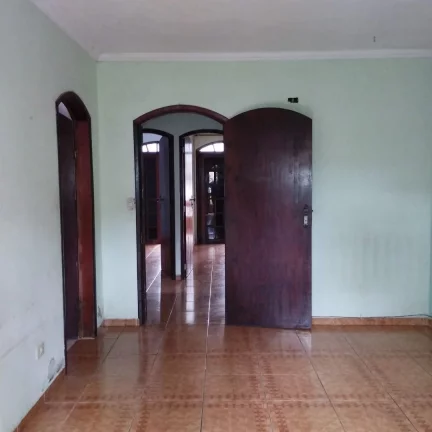 Imagem Sobrado à venda em Cotia-SP - Parque Isaac Pires: 2 quartos, 2 banheiros, 3 vagas, 100m² área. Aproveite!