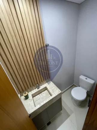 Imagem Imperdível! Casa à venda em São Paulo-SP, Jardim Maria Estela: 3 quartos, 3 suítes, 2 salas, 6 banheiros, 3 vagas. Conheça sua nova casa dos sonhos!