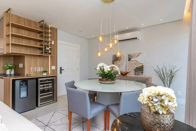 Imagem Apartamento com 4 dormitórios sendo 2 suítes e 2 vagas de garagem em Balneário Camboriú