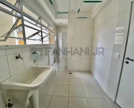 Imagem Imperdível oportunidade: Apartamento de luxo no Itaim Bibi com 3 suítes, 2 salas e 3 vagas de garagem!